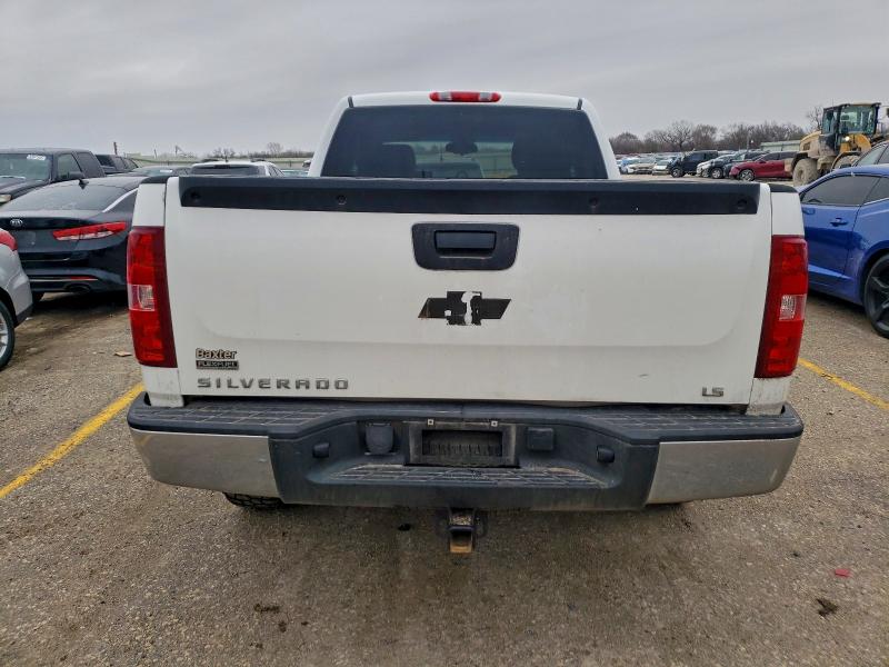 Photo 6 from auction – 2012 CHEVROLET SILVERADO with VIN 1GCRKREA1CZ304638
