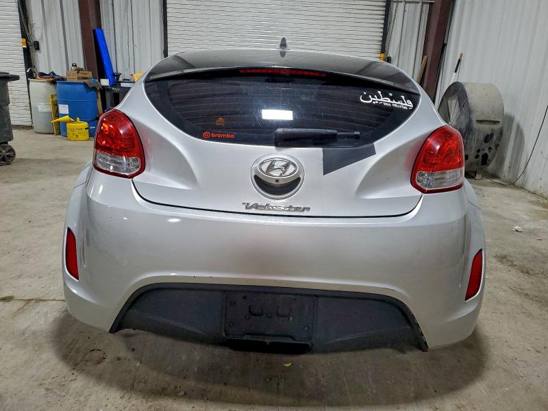 Photo 6 from auction – 2016 HYUNDAI VELOSTER with VIN KMHTC6AD6GU261107