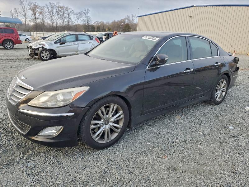 HYUNDAI GENESIS 3. 2014 with VIN KMHGC4DD4EU261928 - Photo from auction