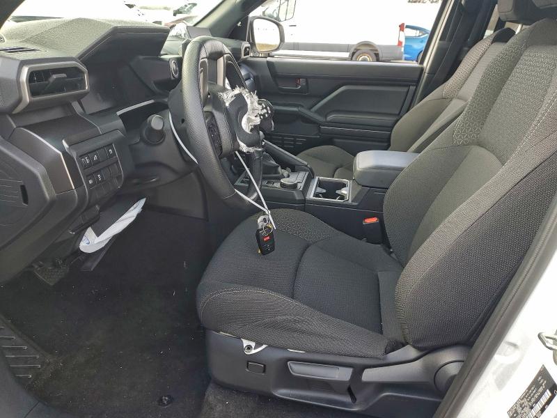 Photo 7 from auction – 2025 TOYOTA 4RUNNER SR with VIN JTEVA5AR0S5003625