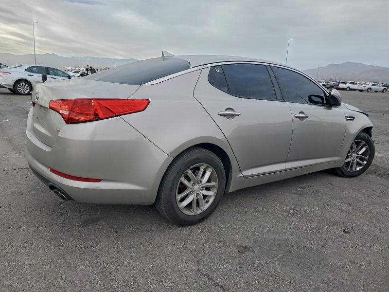 Photo 3 from auction – 2012 KIA OPTIMA LX with VIN 5XXGM4A71CG071300