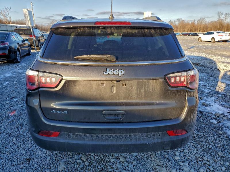 Photo 6 from auction – 2017 JEEP COMPASS LA with VIN 3C4NJDBB0HT692977