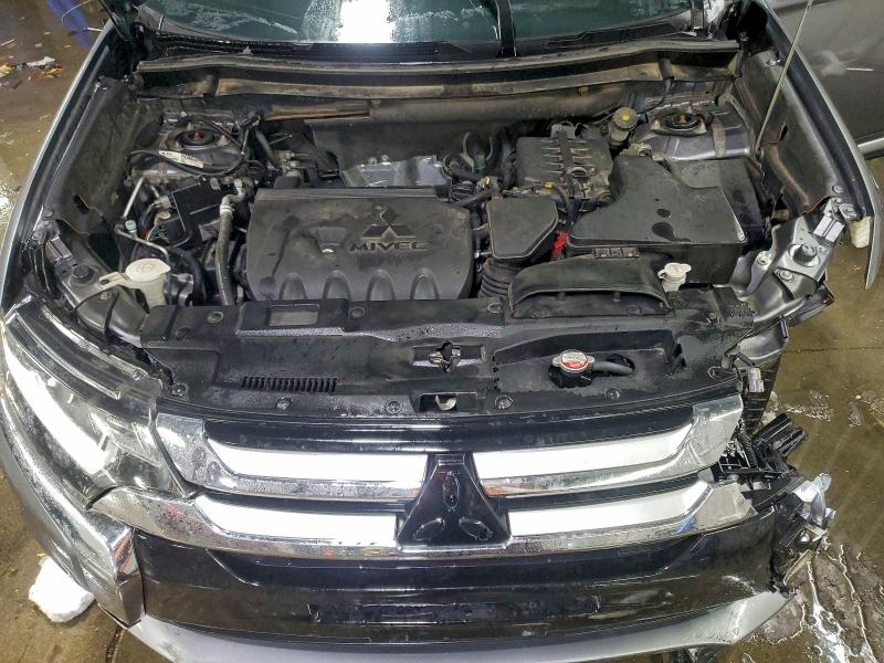 Photo 12 from auction – 2017 MITSUBISHI OUTLANDER with VIN JA4AD2A34HZ065481