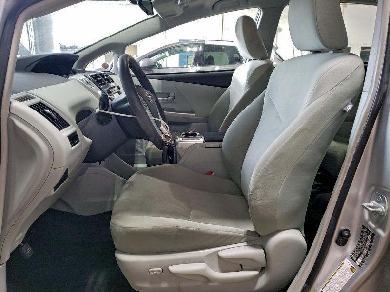 Photo 7 from auction – 2013 TOYOTA PRIUS V with VIN JTDZN3EU0D3219938