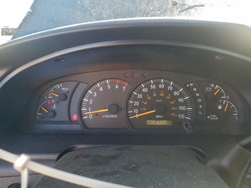Photo 9 from auction – 2004 TOYOTA TUNDRA with VIN 5TBDT441X4S457624