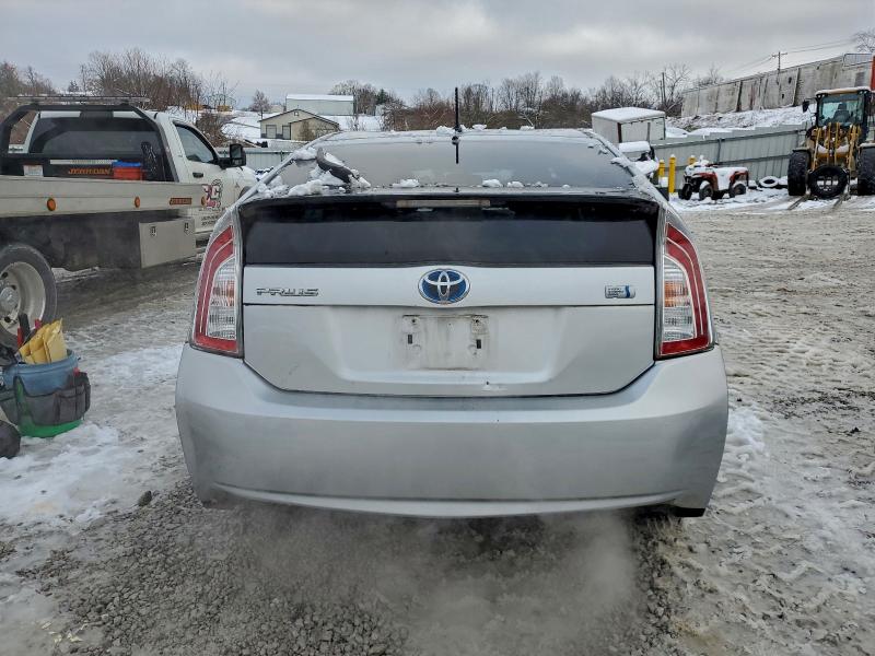 Photo 6 from auction – 2013 TOYOTA PRIUS with VIN JTDKN3DU5D1649642