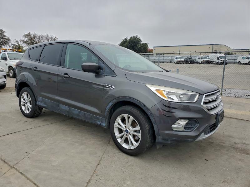 Photo 4 from auction – 2019 FORD ESCAPE with VIN 1FMCU0GD3KUA27033