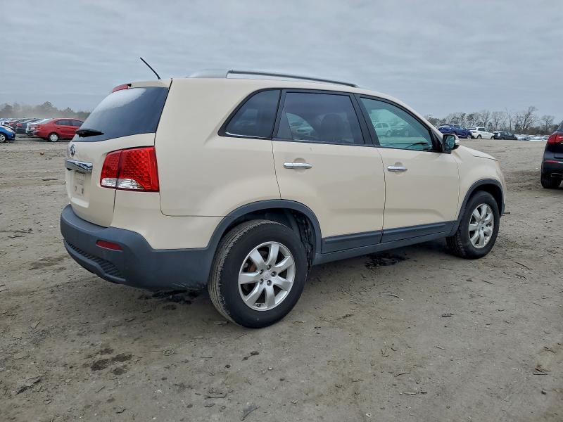 Photo 3 from auction – 2011 KIA SORENTO BA with VIN 5XYKT3A12BG064563