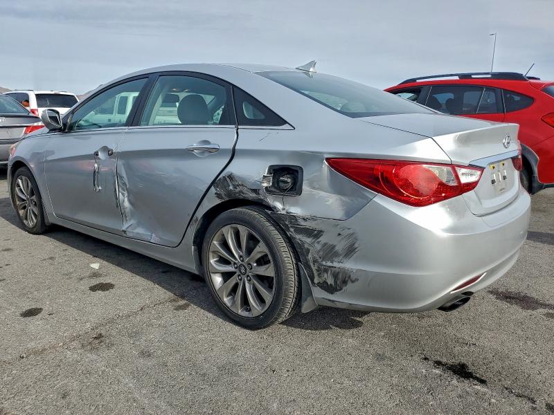 Photo 2 from auction – 2011 HYUNDAI SONATA SE with VIN 5NPEC4AB2BH202039