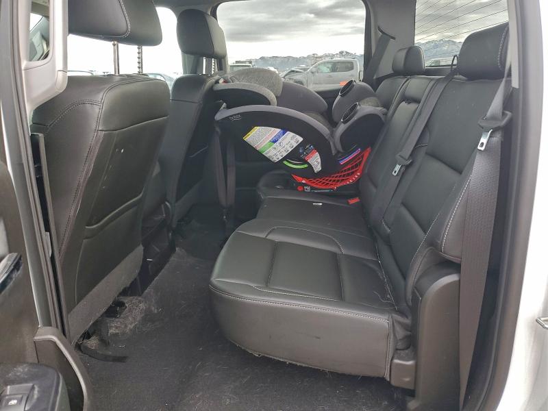 Photo 10 from auction – 2018 CHEVROLET SILVERADO with VIN 3GCUKREC3JG572518