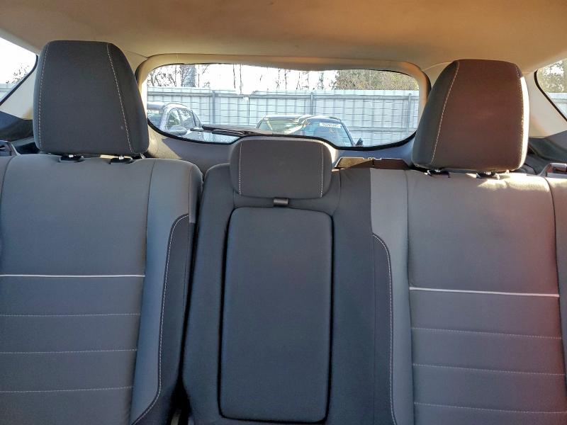 Photo 10 from auction – 2015 FORD ESCAPE SE with VIN 1FMCU9GX0FUB35047