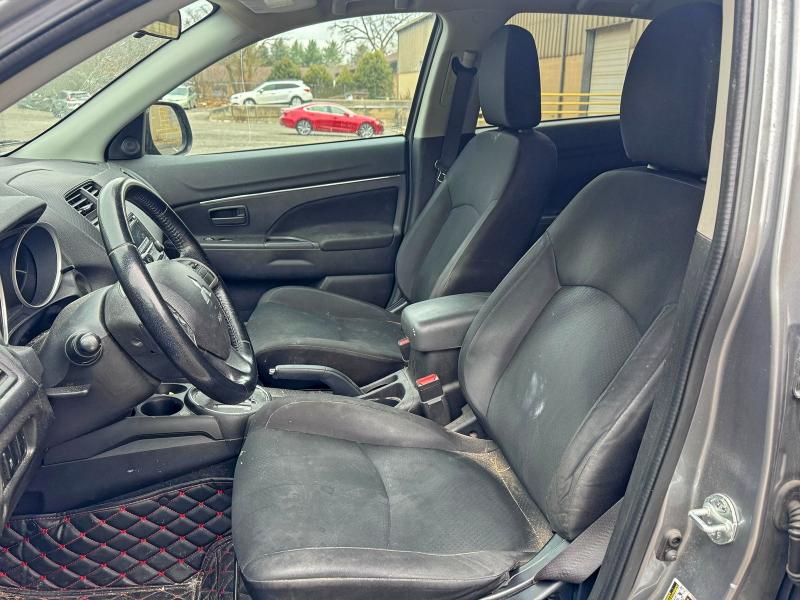 Photo 5 from auction – 2015 MITSUBISHI OUTLANDER with VIN 4A4AR3AW8FEU38837