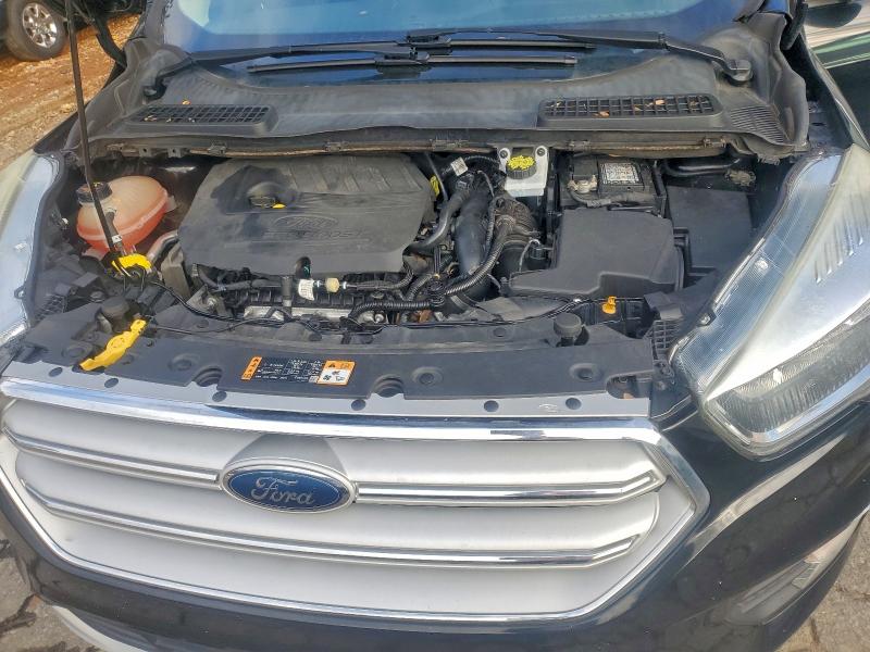 Photo 11 from auction – 2018 FORD ESCAPE SE with VIN 1FMCU0GD1JUA43651