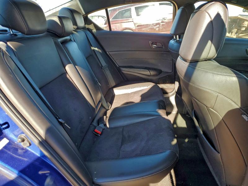 Photo 10 from auction – 2016 ACURA ILX PREMIU with VIN 19UDE2F80GA010593