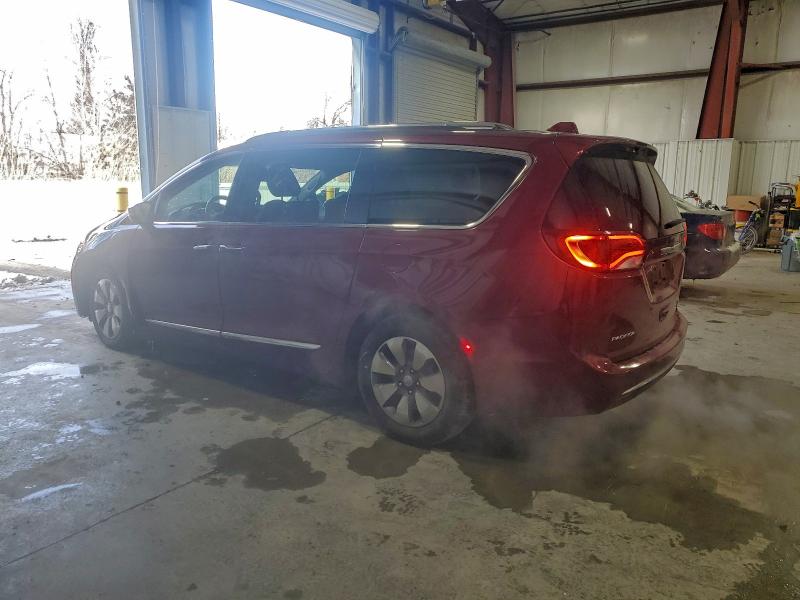 Photo 2 from auction – 2018 CHRYSLER PACIFICA H with VIN 2C4RC1N71JR144884