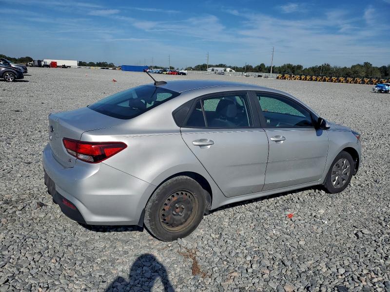 Photo 3 from auction – 2019 KIA RIO S with VIN 3KPA24AB6KE242372