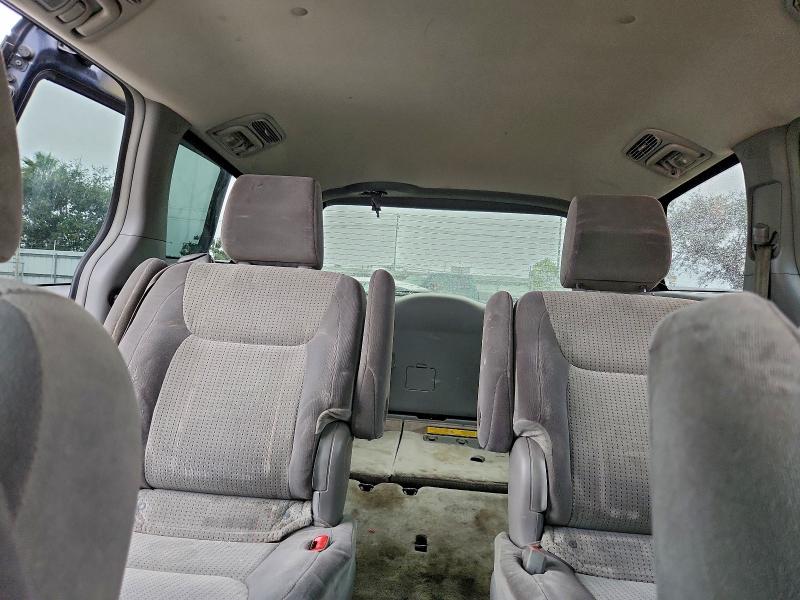 Photo 10 from auction – 2010 TOYOTA SIENNA CE with VIN 5TDKK4CC7AS291613
