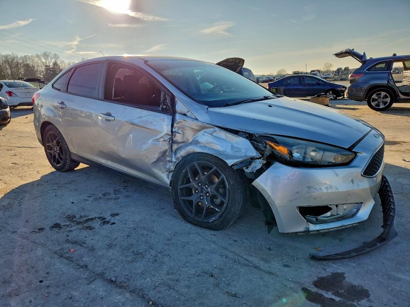 Photo 4 from auction – 2016 FORD FOCUS SE with VIN 1FADP3F22GL332334
