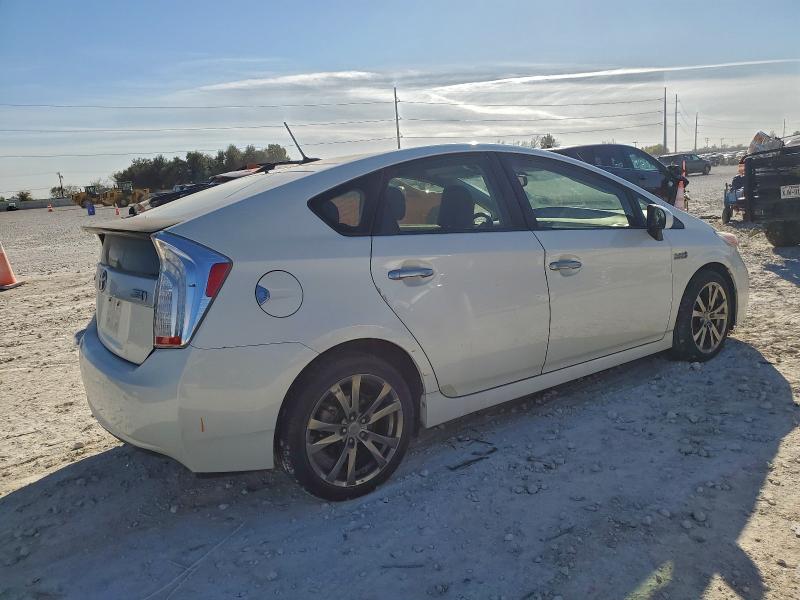 Photo 3 from auction – 2012 TOYOTA PRIUS PLUG with VIN JTDKN3DP5C3020685
