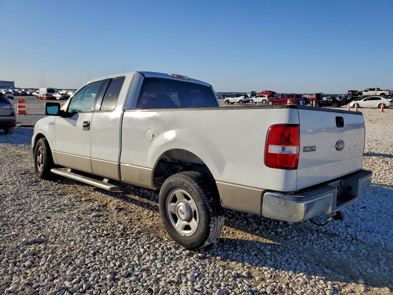 Photo 2 from auction – 2004 FORD F150 with VIN 1FTRX12W44NC32748