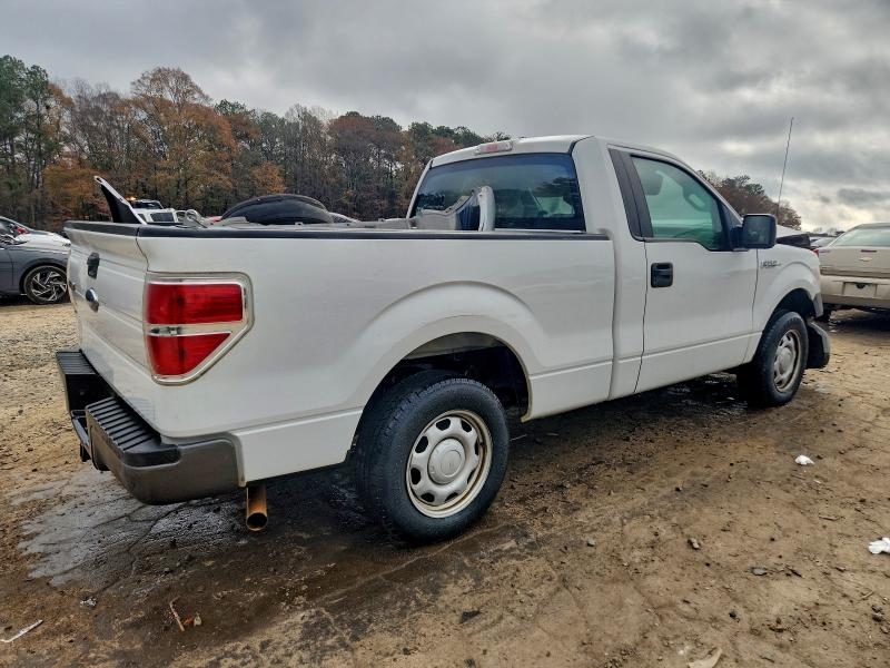 Photo 3 from auction – 2010 FORD F150 with VIN 1FTMF1CW2AKA96905