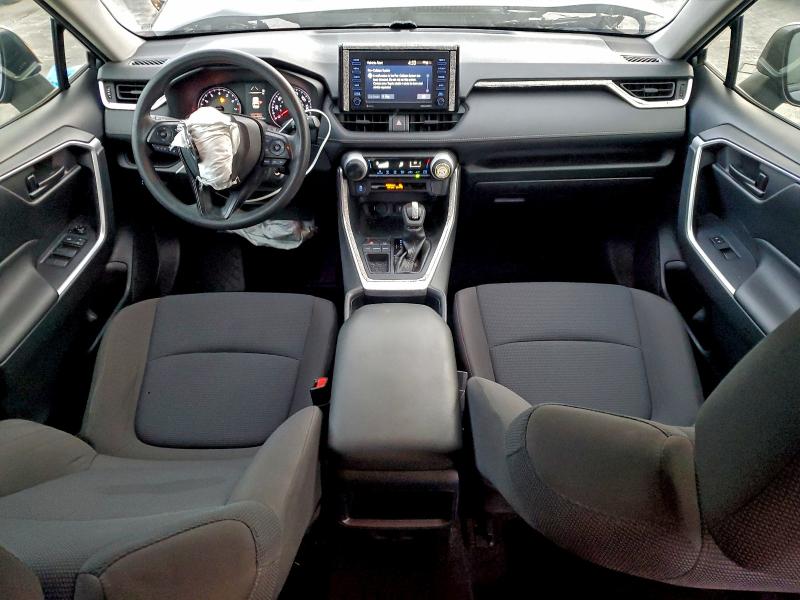 Photo 8 from auction – 2020 TOYOTA RAV4 LE with VIN JTMH1RFVXLD050683
