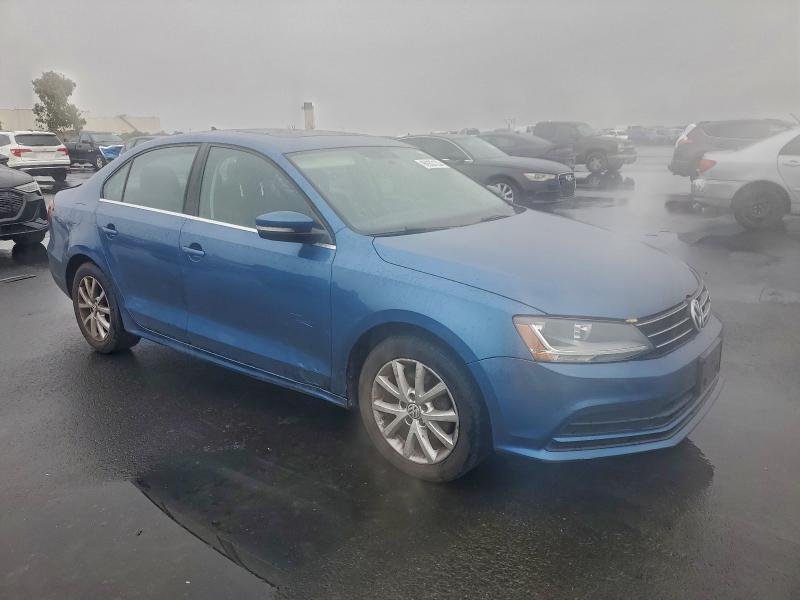 Photo 4 from auction – 2017 VOLKSWAGEN JETTA SE with VIN 3VWDB7AJ0HM362301