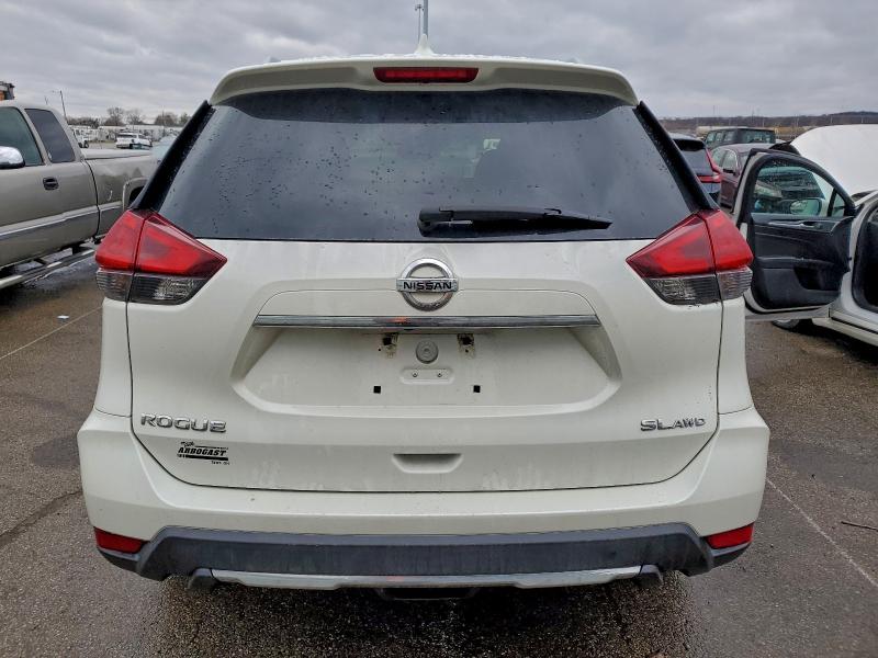Photo 6 from auction – 2017 NISSAN ROGUE SV with VIN 5N1AT2MV5HC812557