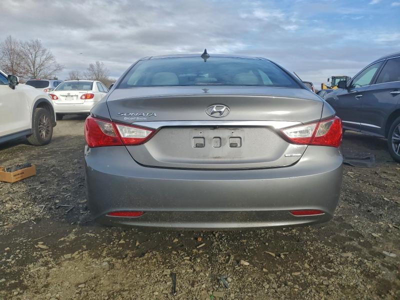 Photo 6 from auction – 2012 HYUNDAI SONATA SE with VIN 5NPEC4AC8CH479532