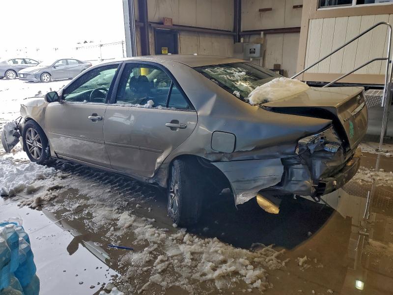 Photo 2 from auction – 2004 TOYOTA CAMRY LE with VIN JTDBE32K440299671