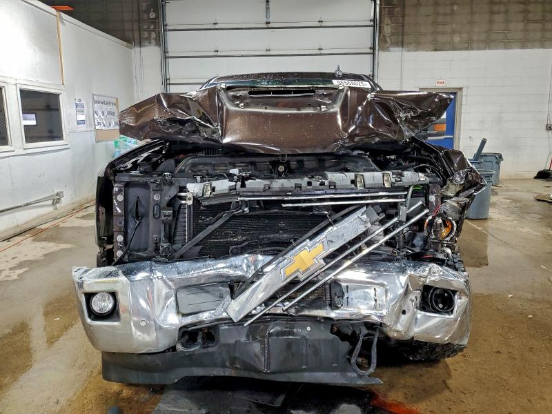 Photo 5 from auction – 2018 CHEVROLET SILVERADO with VIN 1GC1KWEY1JF120839