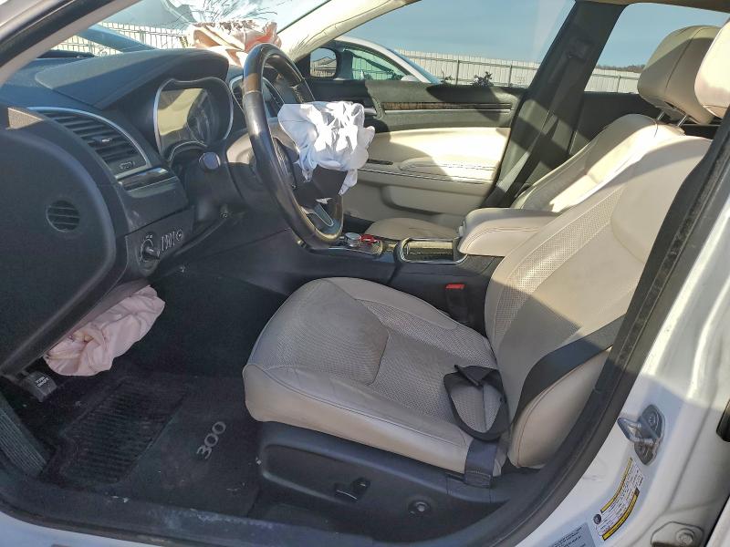 Photo 7 from auction – 2015 CHRYSLER 300C with VIN 2C3CCAEG9FH786132