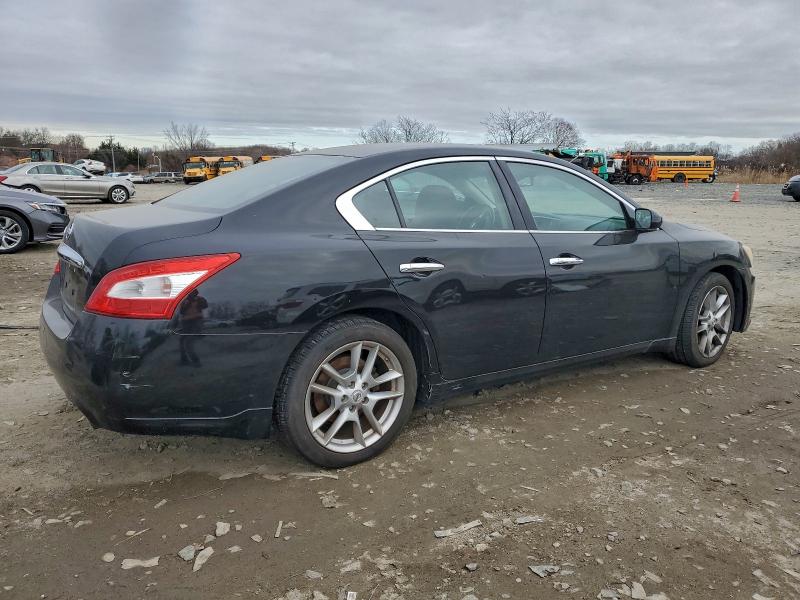 Photo 3 from auction – 2010 NISSAN MAXIMA S with VIN 1N4AA5AP2AC855461