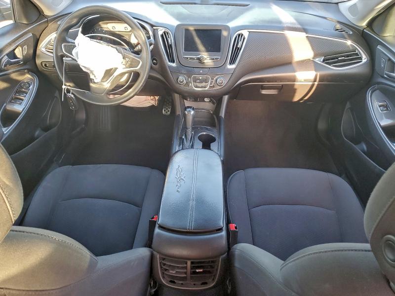 Photo 8 from auction – 2018 CHEVROLET MALIBU LT with VIN 1G1ZD5ST6JF125480