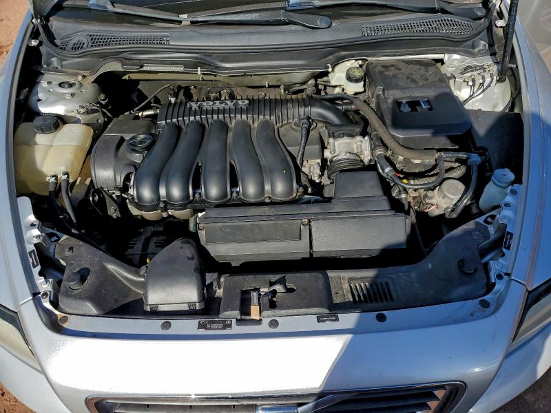 Photo 11 from auction – 2010 VOLVO S40 2.4I with VIN YV1390MS0A2495461