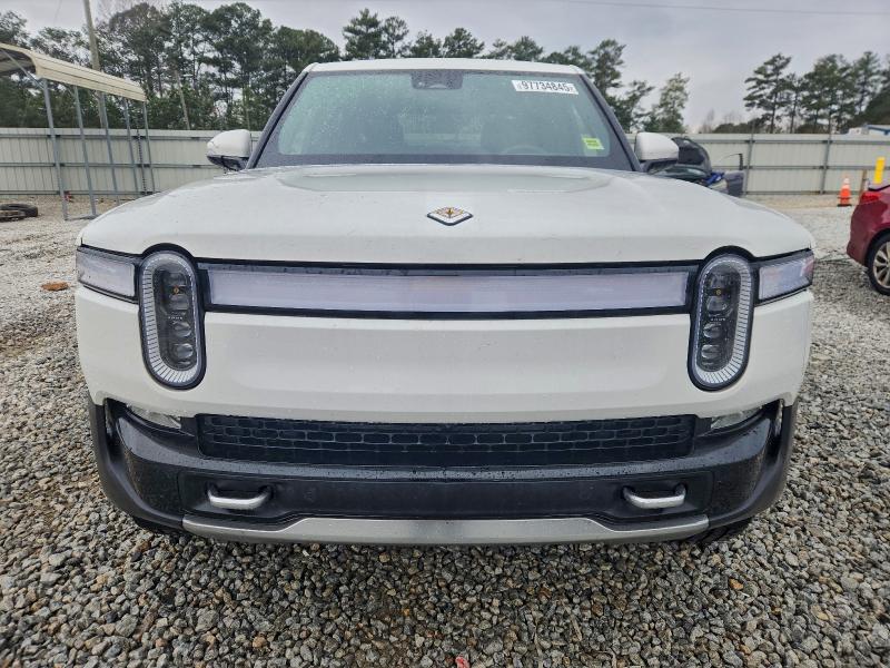 Photo 5 from auction – 2023 RIVIAN R1T ADVENT with VIN 7FCTGAAA7PN001000