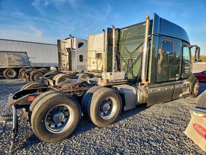 Photo 4 from auction – 2016 VOLVO VN VNL with VIN 4V4N99EJ6GN948440
