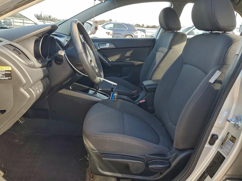 Photo 7 from auction – 2010 KIA FORTE SX with VIN KNAFW4A37A5137821