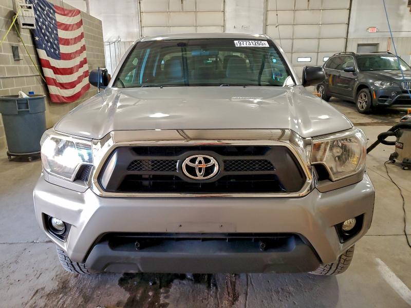 Photo 5 from auction – 2015 TOYOTA TACOMA DOU with VIN 3TMLU4EN7FM202384