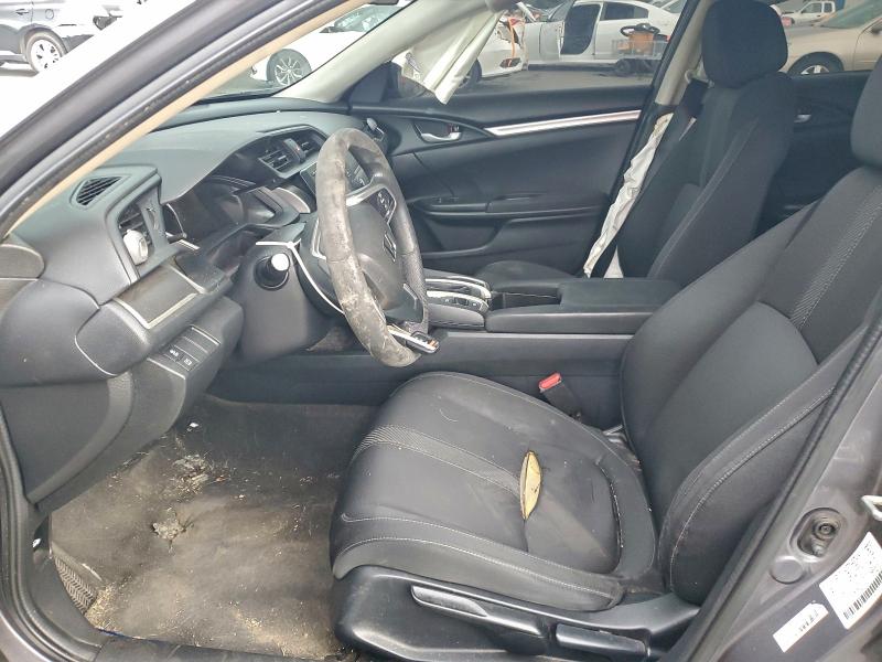 Photo 7 from auction – 2017 HONDA CIVIC LX with VIN 2HGFC2F55HH519084