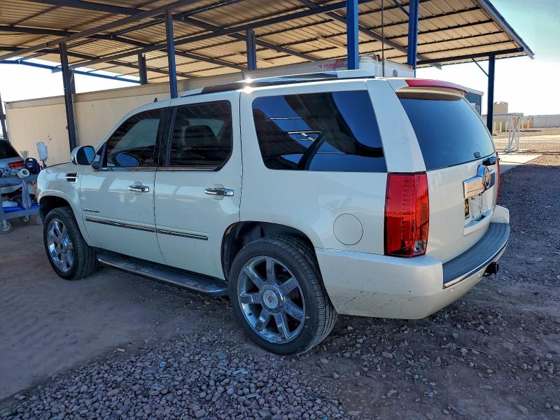 Photo 2 from auction – 2014 CADILLAC ESCALADE L with VIN 1GYS3BEF7ER245500