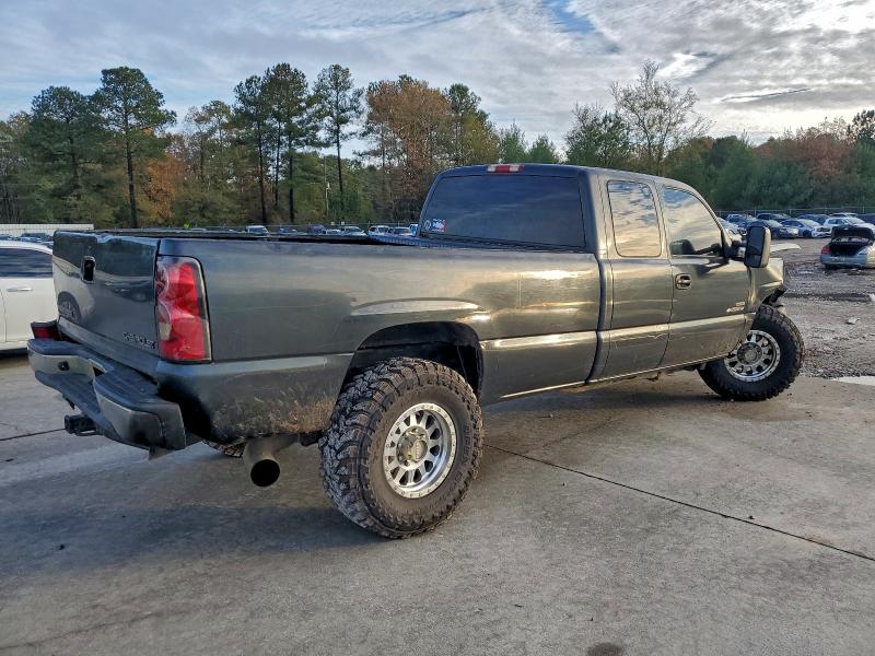 Photo 3 from auction – 2003 CHEVROLET SILVERADO with VIN 1GCHK29163E178684