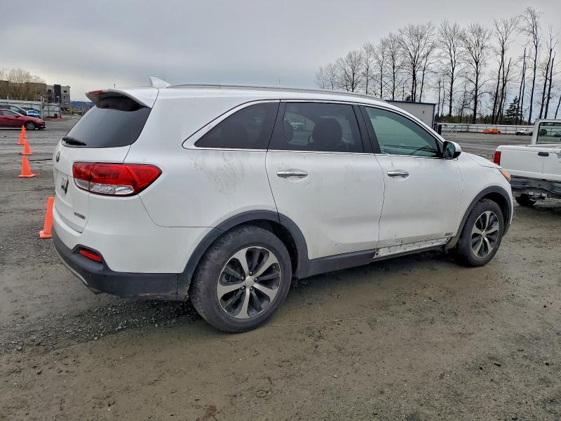 Photo 3 from auction – 2016 KIA SORENTO EX with VIN 5XYPHDA17GG020790