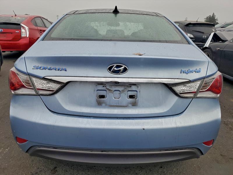 Photo 6 from auction – 2011 HYUNDAI SONATA HYB with VIN KMHEC4A45BA007881