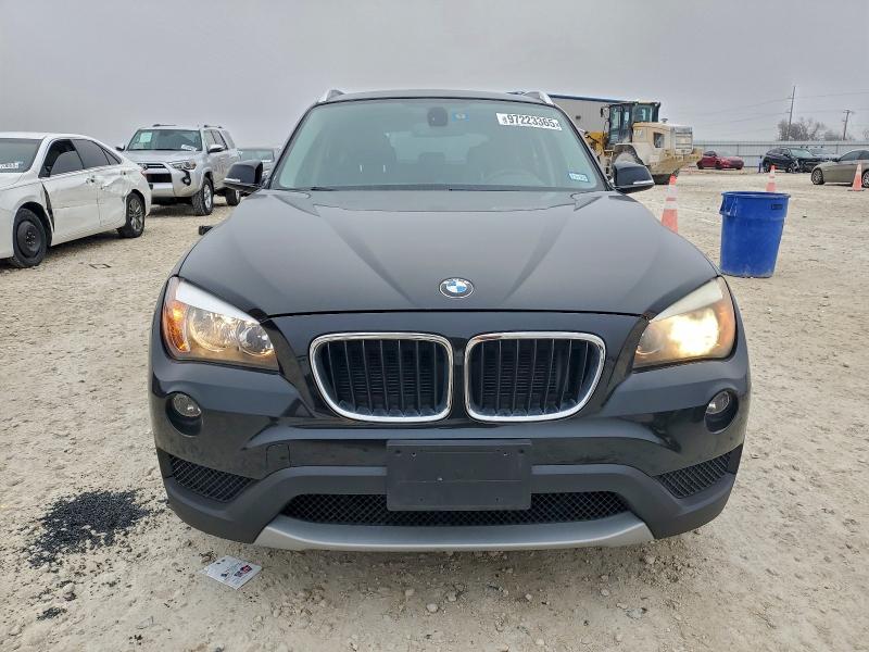 Photo 5 from auction – 2013 BMW X1 SDRIVE2 with VIN WBAVM1C50DVW45809