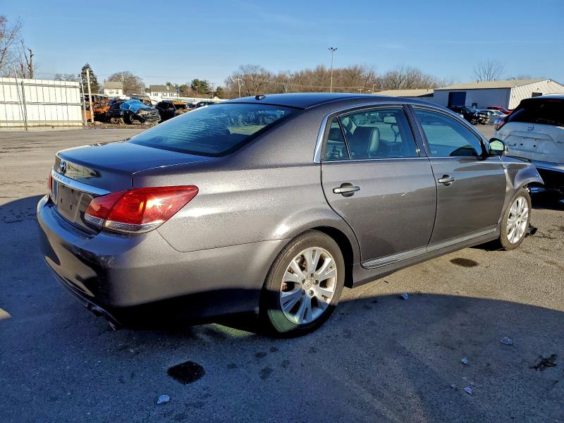 Photo 3 from auction – 2011 TOYOTA AVALON BAS with VIN 4T1BK3DB1BU424603