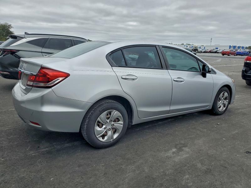 Photo 3 from auction – 2015 HONDA CIVIC LX with VIN 19XFB2F59FE105851