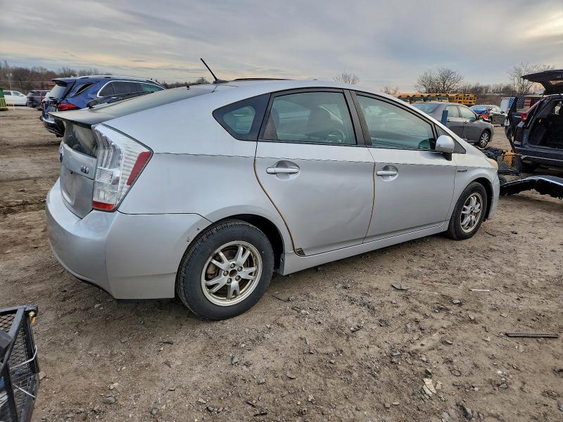 صورة رقم 3 من المزاد - 2011 TOYOTA PRIUS مع VIN JTDKN3DU8B0261694