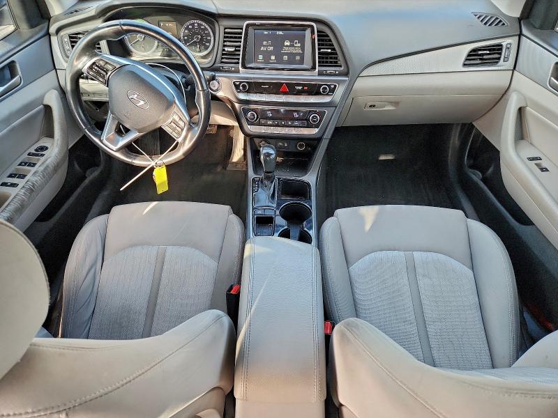 Photo 8 from auction – 2018 HYUNDAI SONATA HYB with VIN KMHE24L32JA080258