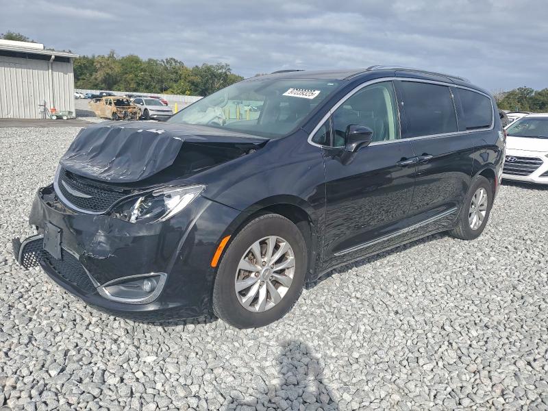 CHRYSLER PACIFICA T 2018 with VIN 2C4RC1EG8JR188865 - Photo from auction